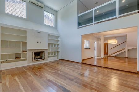 Casa à venda com 387m², 4 quartos e 4 vagas