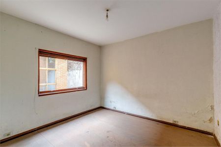 Casa à venda com 272m², 4 quartos e 5 vagas