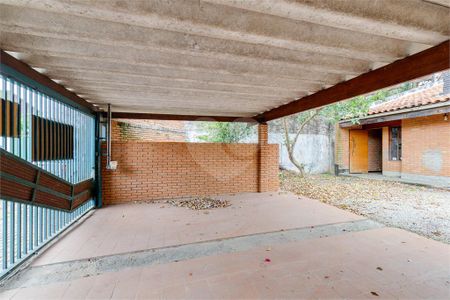 Casa à venda com 272m², 4 quartos e 5 vagas