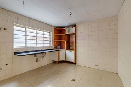 Casa à venda com 272m², 4 quartos e 5 vagas