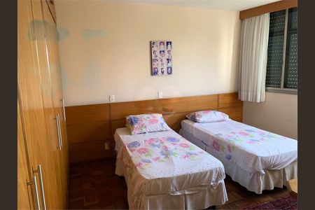 Apartamento à venda com 338m², 4 quartos e 3 vagas