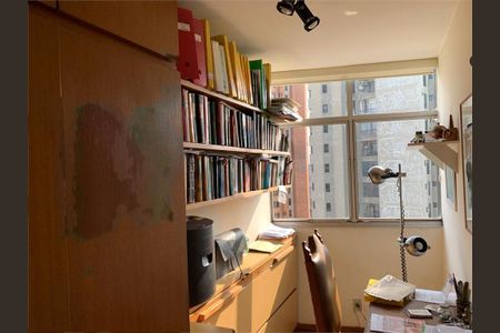 Apartamento à venda com 338m², 4 quartos e 3 vagas