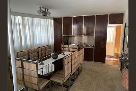 Apartamento à venda com 338m², 4 quartos e 3 vagas