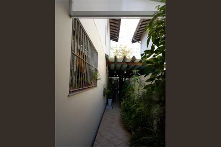 Casa à venda com 177m², 4 quartos e 2 vagas