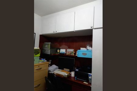 Casa à venda com 177m², 4 quartos e 2 vagas