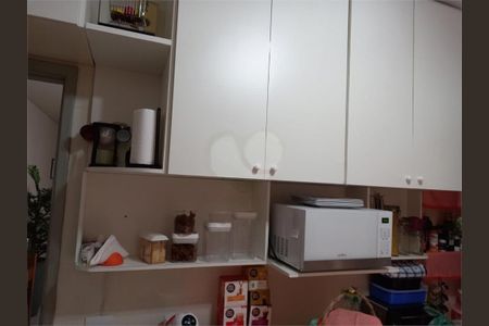 Casa à venda com 177m², 4 quartos e 2 vagas