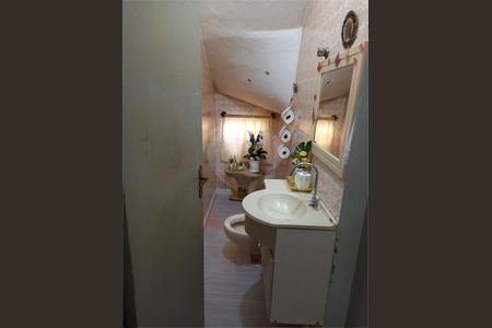 Casa à venda com 177m², 4 quartos e 2 vagas