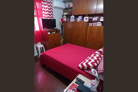 Casa à venda com 177m², 4 quartos e 2 vagas