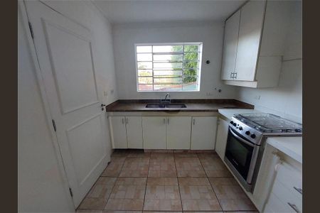 Casa à venda com 122m², 3 quartos e 2 vagas