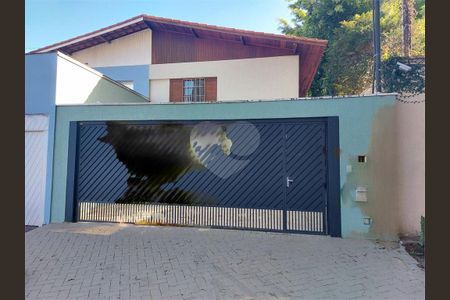 Casa à venda com 122m², 3 quartos e 2 vagas