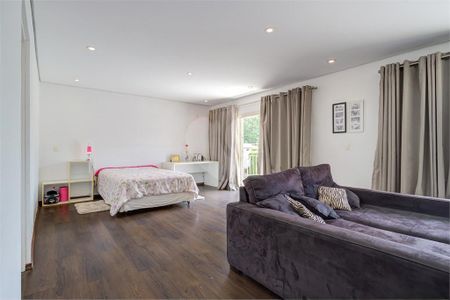 Casa de condomínio à venda com 329m², 4 quartos e 3 vagas
