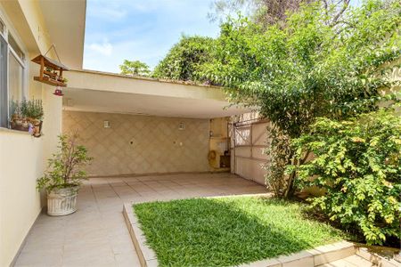 Casa de condomínio à venda com 329m², 4 quartos e 3 vagas