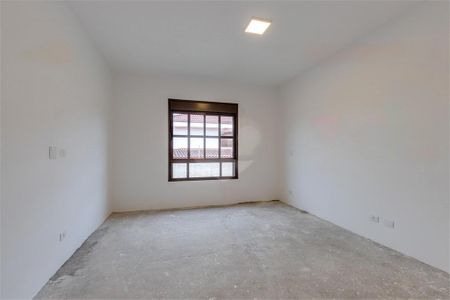 Casa à venda com 291m², 4 quartos e 3 vagas