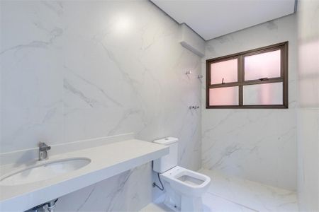 Casa à venda com 291m², 4 quartos e 3 vagas