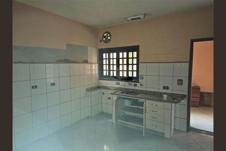 Casa à venda com 290m², 3 quartos e 3 vagas