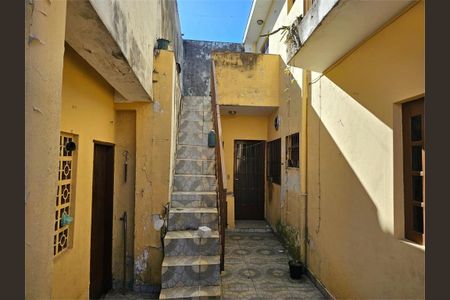 Casa à venda com 290m², 3 quartos e 3 vagas