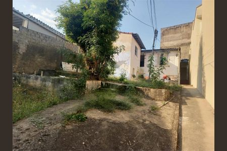 Casa à venda com 60m², 3 quartos e sem vaga