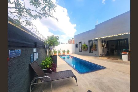 Casa à venda com 172m², 3 quartos e 2 vagas