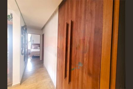Casa à venda com 172m², 3 quartos e 2 vagas