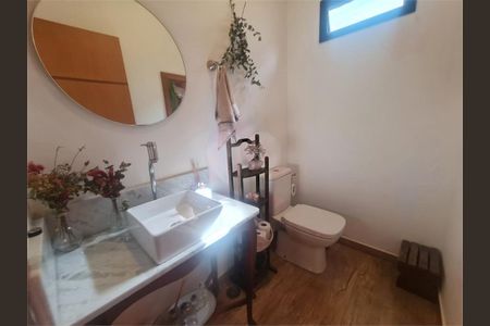 Casa à venda com 172m², 3 quartos e 2 vagas