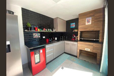 Casa à venda com 184m², 2 quartos e 3 vagas
