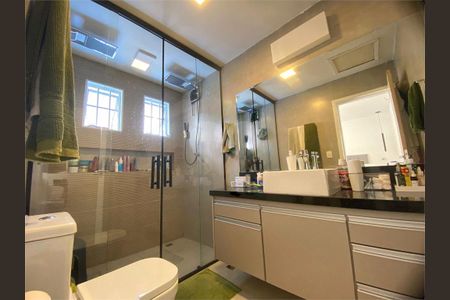 Casa à venda com 184m², 2 quartos e 3 vagas