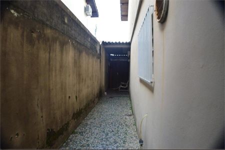 Casa à venda com 102m², 2 quartos e 2 vagas