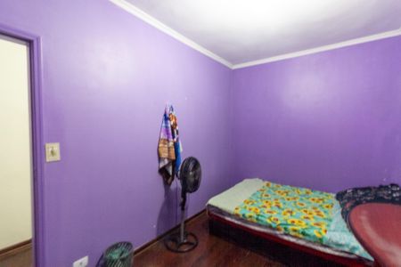 Casa à venda com 200m², 3 quartos e 2 vagas Casa à venda com 200m², 3 quartos e 2 vagasQuarto 1