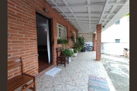 Casa à venda com 190m², 3 quartos e 6 vagas