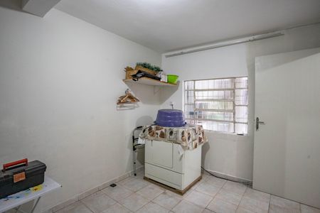 Casa à venda com 222m², 4 quartos e 2 vagas Casa à venda com 222m², 4 quartos e 2 vagasQuarto de serviço