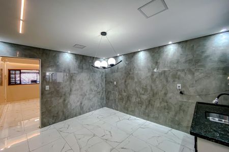 Casa à venda com 175m², 4 quartos e 1 vagaCozinha