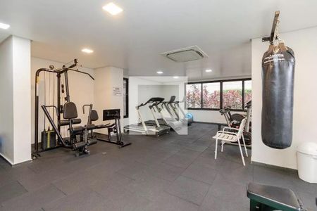 Apartamento à venda com 131m², 4 quartos e 2 vagas Apartamento à venda com 131m², 4 quartos e 2 vagasÁrea comum - Academia