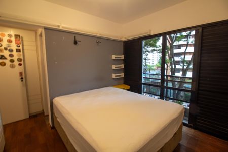 Apartamento à venda com 131m², 4 quartos e 2 vagas Apartamento à venda com 131m², 4 quartos e 2 vagasSuíte 1