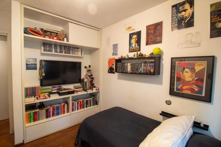 Apartamento à venda com 131m², 4 quartos e 2 vagas Apartamento à venda com 131m², 4 quartos e 2 vagasQuarto 1