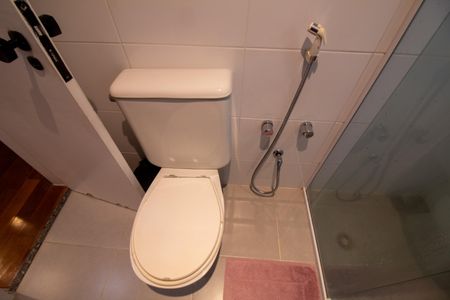 Apartamento à venda com 131m², 4 quartos e 2 vagas Apartamento à venda com 131m², 4 quartos e 2 vagasBanheiro da Suíte 2