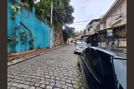 Apartamento à venda com 61m², 2 quartos e sem vaga Apartamento à venda com 61m², 2 quartos e sem vagaVista da Rua