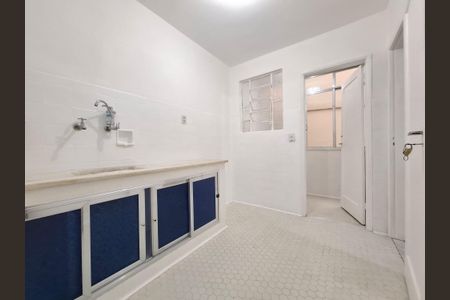 Apartamento à venda com 61m², 2 quartos e sem vaga Apartamento à venda com 61m², 2 quartos e sem vagaCozinha