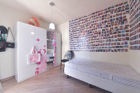 Casa de condomínio à venda com 96m², 3 quartos e 3 vagasQuarto 1