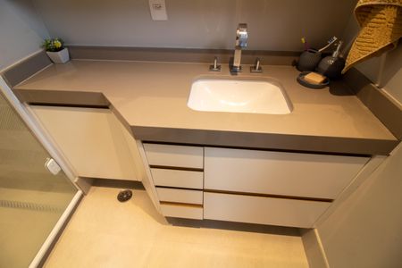 Apartamento à venda com 75m², 2 quartos e 1 vagaBanheiro da Suíte 2