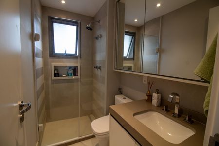 Apartamento à venda com 75m², 2 quartos e 1 vagaBanheiro da Suíte 1