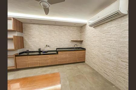 Apartamento à venda com 133m², 3 quartos e 1 vaga Apartamento à venda com 133m², 3 quartos e 1 vagaÁrea comum