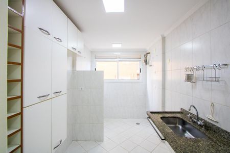 Apartamento à venda com 68m², 2 quartos e 1 vaga Apartamento à venda com 68m², 2 quartos e 1 vagaCozinha