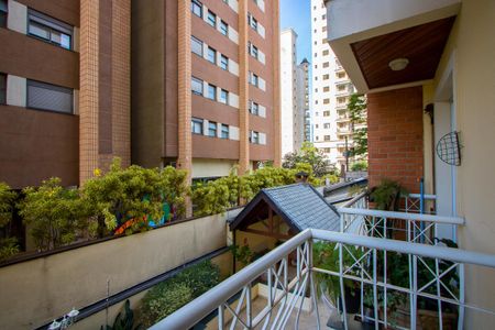 Apartamento à venda com 68m², 2 quartos e 1 vaga Apartamento à venda com 68m², 2 quartos e 1 vagaVaranda do quarto