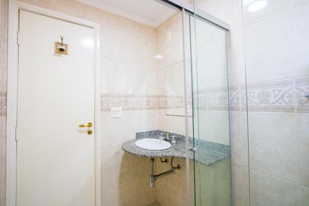 Apartamento à venda com 68m², 2 quartos e 1 vaga Apartamento à venda com 68m², 2 quartos e 1 vagaBanheiro Social