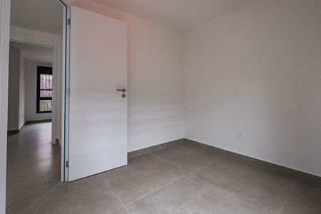 Casa de condomínio à venda com 225m², 3 quartos e 3 vagas Casa de condomínio à venda com 225m², 3 quartos e 3 vagasQuarto 2