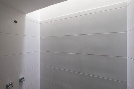 Casa de condomínio à venda com 225m², 3 quartos e 3 vagas Casa de condomínio à venda com 225m², 3 quartos e 3 vagasBanheiro Social