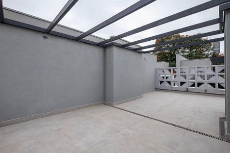 Casa de condomínio à venda com 225m², 3 quartos e 3 vagas Casa de condomínio à venda com 225m², 3 quartos e 3 vagasCobertura