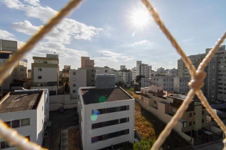 Apartamento à venda com 75m², 3 quartos e 2 vagas Apartamento à venda com 75m², 3 quartos e 2 vagasVista da suíte