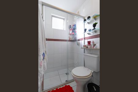 Apartamento à venda com 75m², 3 quartos e 2 vagas Apartamento à venda com 75m², 3 quartos e 2 vagasBanheiro da suíte