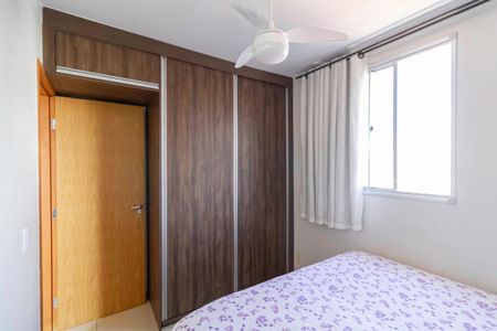Apartamento à venda com 75m², 3 quartos e 2 vagas Apartamento à venda com 75m², 3 quartos e 2 vagasQuarto 2
